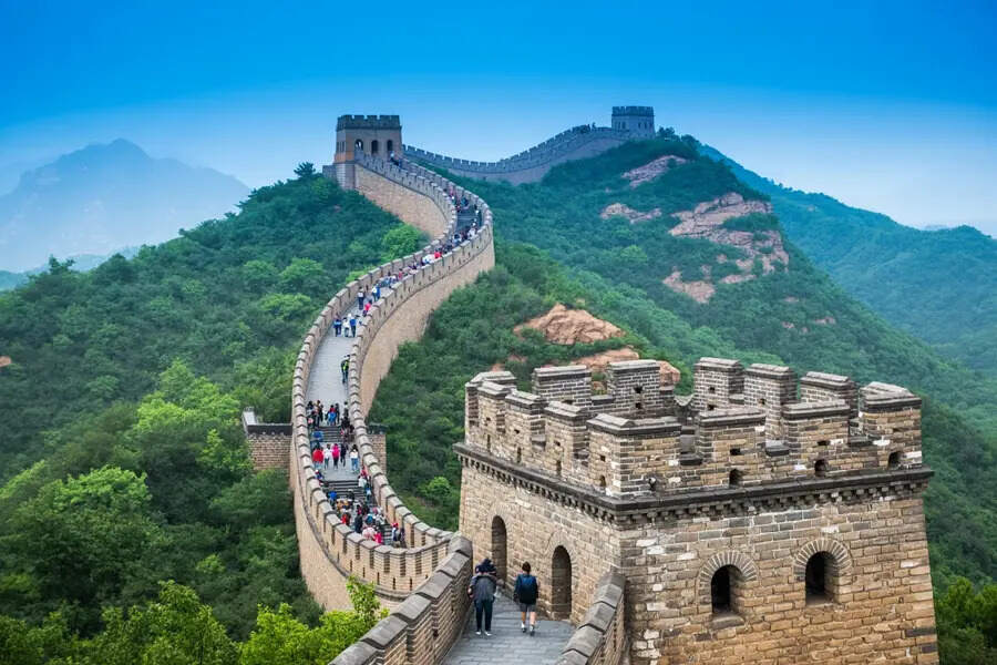 China Welcomes Surge in Visa-Free Travelers During May Day Holiday
