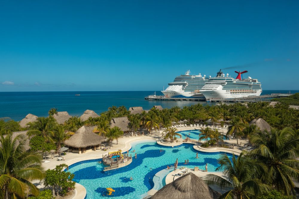 Discover Roatán: Carnival's New Caribbean Paradise with Isla Tropicale and Mangrove Bay Expansion