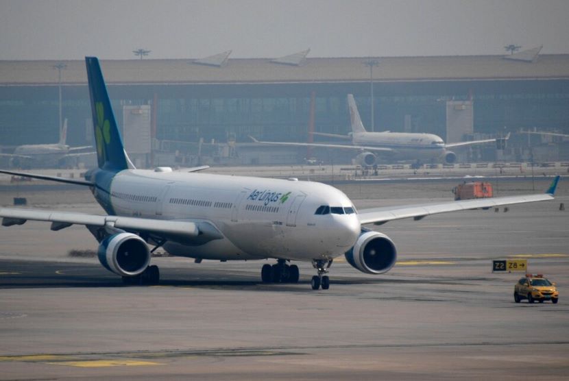 Midair Emergency: Aer Lingus Flight Diverts to Gatwick, Urgent Response Protocols Activated