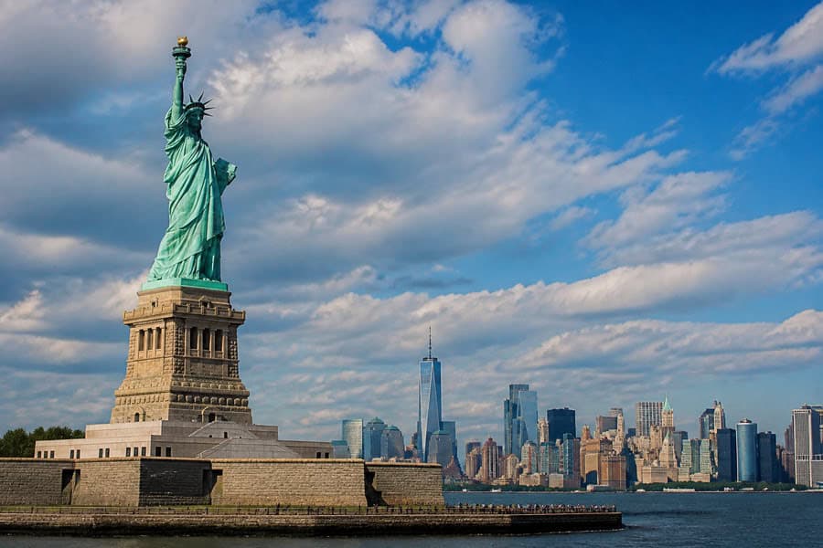 The U.S. Tourism Industry Faces Challenges Amid Visa Delays and Security Measures