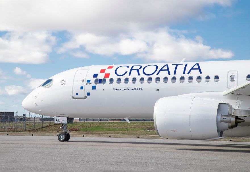 Widespread Flight Disruption at Split Airport Due to Croatia Airlines Incident