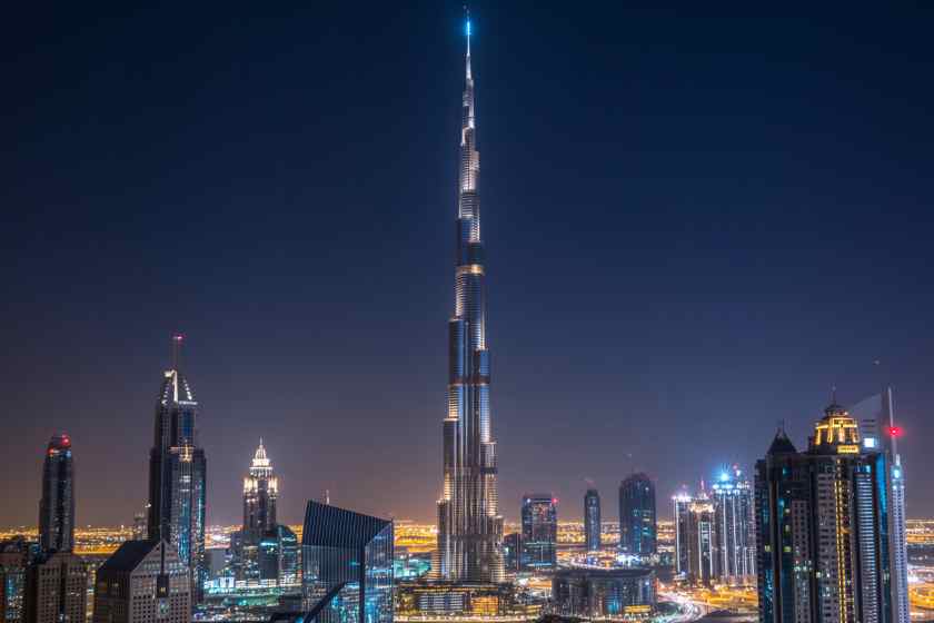 Strait of Hormuz Crisis Hits UAE’s Tourism and Trade Hard, Sparking Major Disruptions