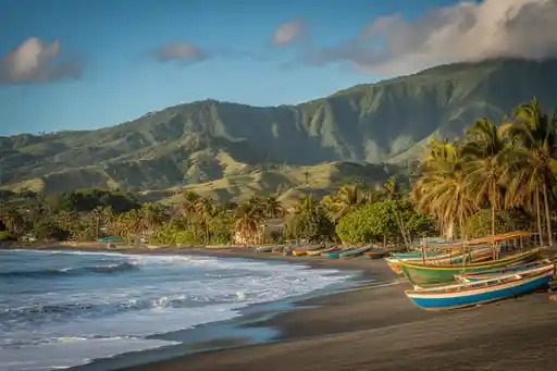 Discover El Salvador: A Coastal Renaissance for Surf Lovers and Budget Travelers