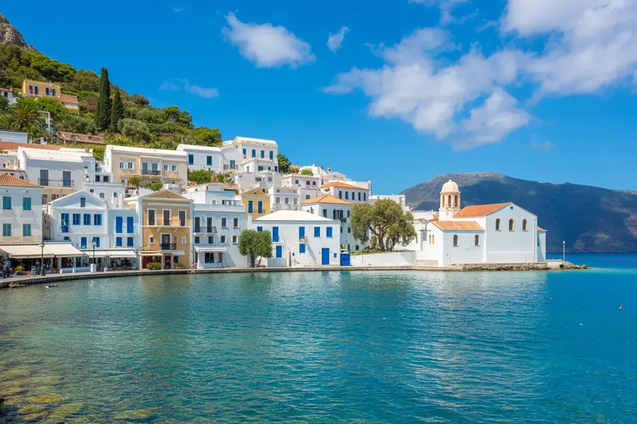 Spain’s Tourism Thrives: UK, Germany, and France Fuel Record Arrivals in March 2026