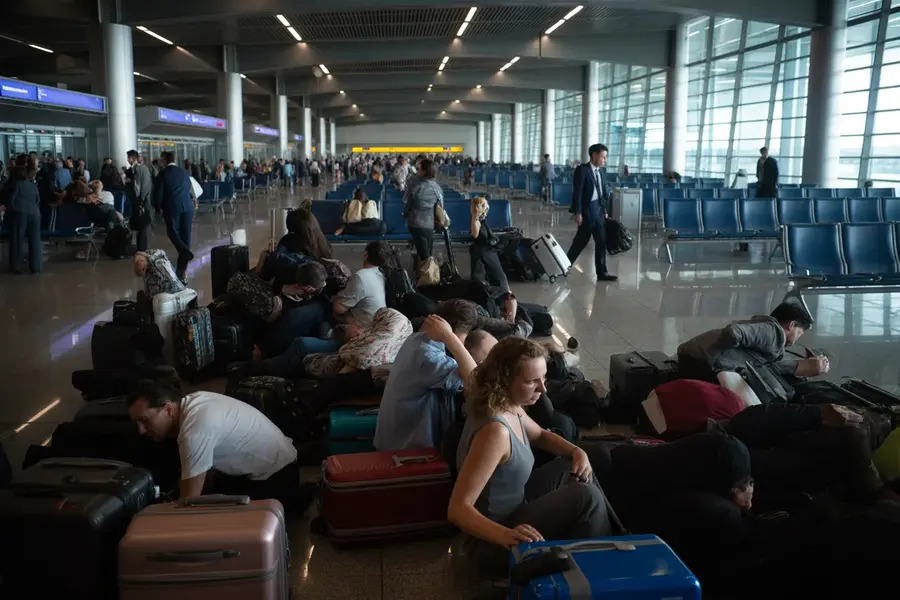 Air India and IndiGo Flight Reductions Impact UAE Travellers Amid Global Fuel Crisis