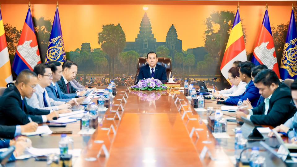 Minister HUOT Hak Collaborates with Youth Leaders to Enhance Cultural Heritage Tourism in Cambodia
