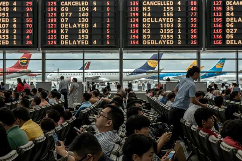 Travel Chaos at Newark Liberty International Airport: Delta and United Flight Cancellations Impact Major Destinations