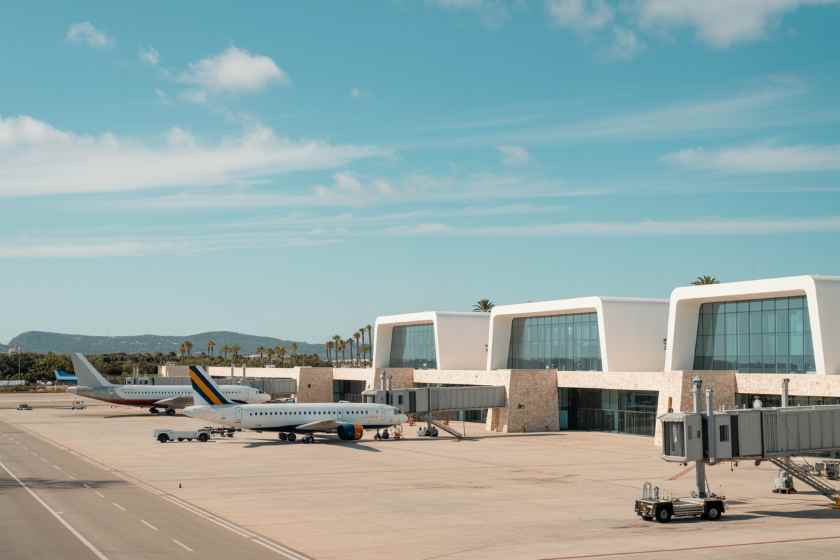 Ryanair and Other Airlines Expand Tourism Options in Gdańsk, Tirana, Palma de Mallorca, and Rabat for 2026