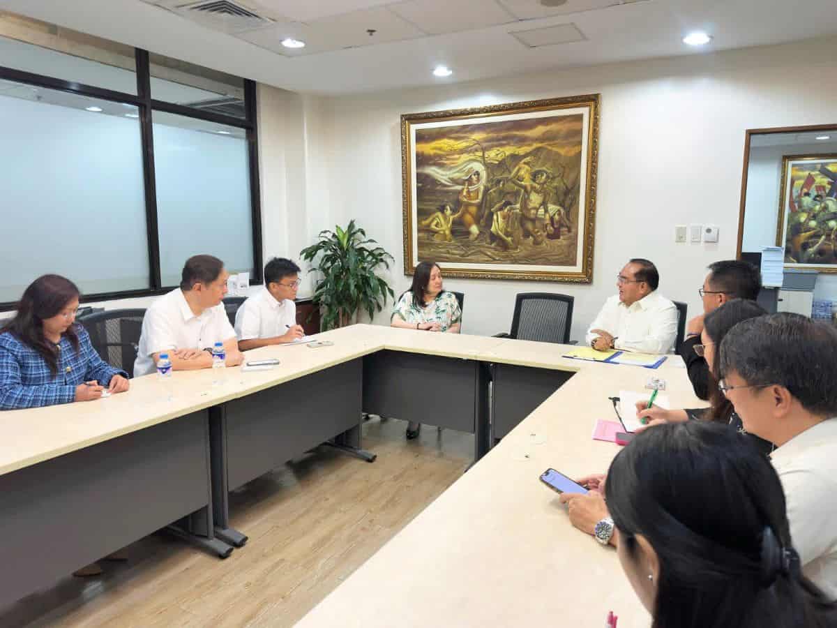 Philippine Tourism Secretary Collaborates with House Committee to Foster Tourism-Driven Economic Growth