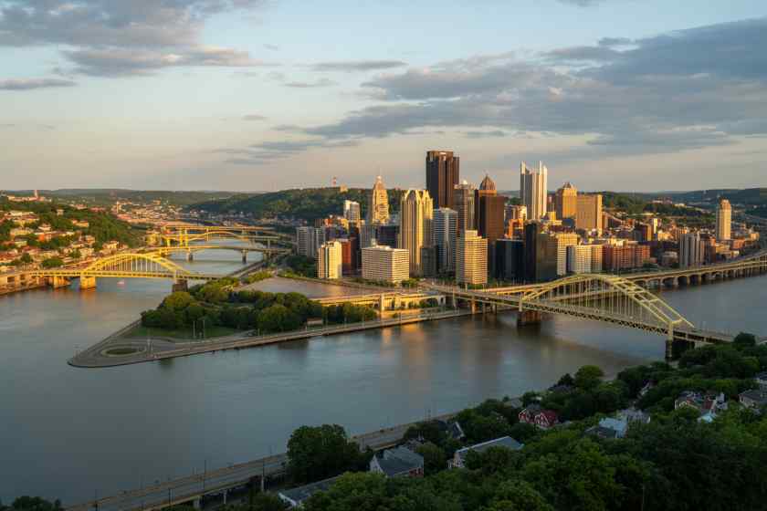 Pittsburgh Bridges Glow Green to Celebrate New Nonstop Flight to Dublin