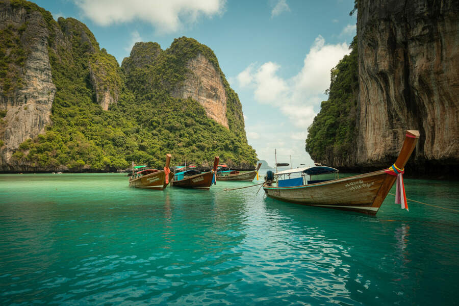Southeast Asia Soars: Thailand Leads Chinese Tourist Influx Amid Record Tourism Growth