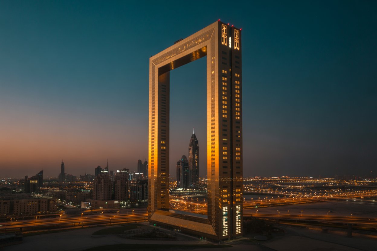 UAE Launches Emergency Visa Extensions and Airport Support Amid Flight Disruptions