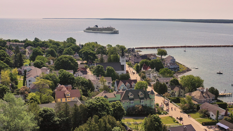 Viking Launches Bookings for 2028-2029 Adventure Cruises in Arctic, Antarctica, and Great Lakes