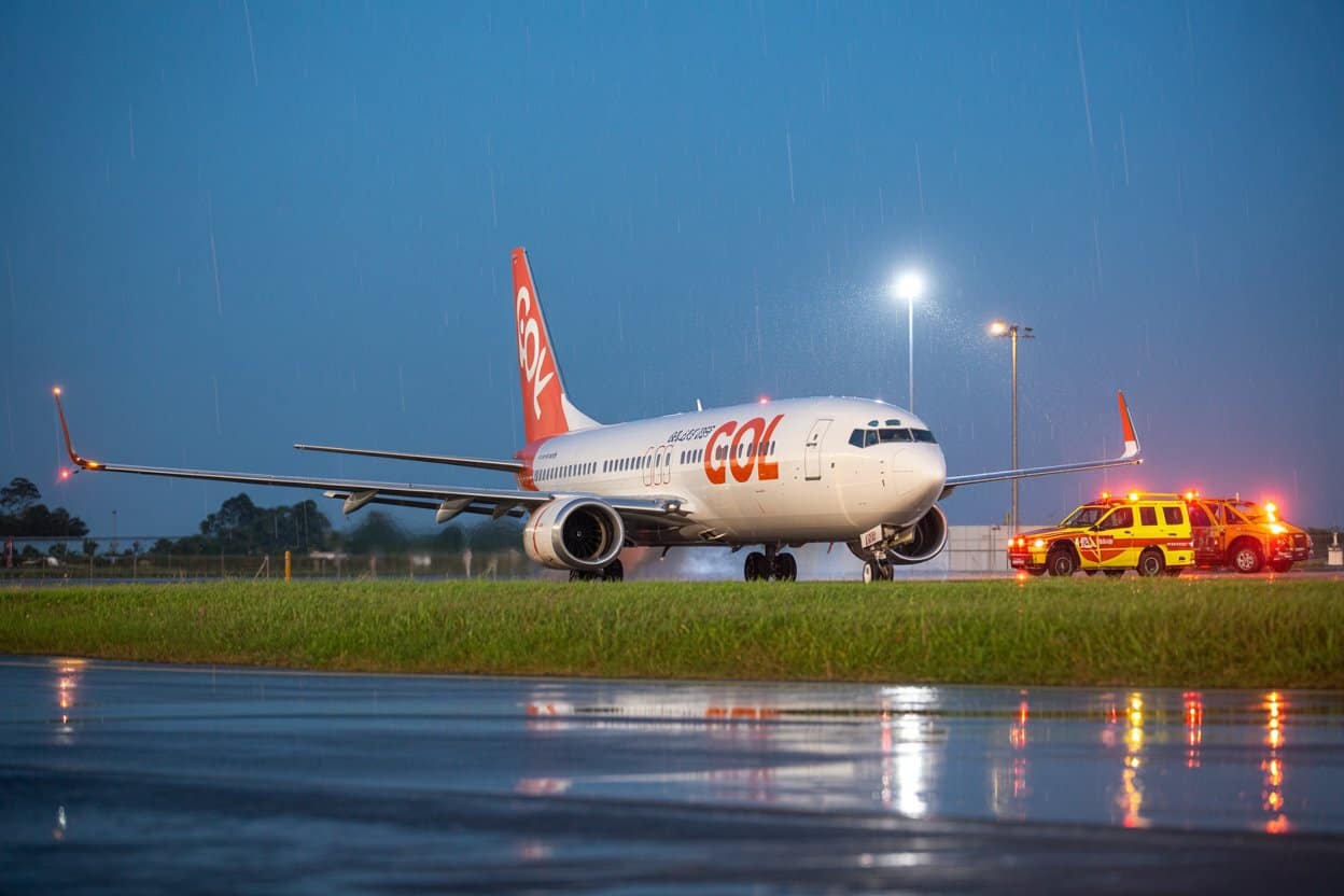 GOL Cargo Boeing 737 Freighter Overruns Runway at Salvador International Airport Amid Rain, No Injuries Reported
