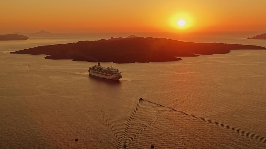 Carnival Cruise Line Under Fire Over Canceled Bookings Amid Pricing Error – Customers Voice Outrage