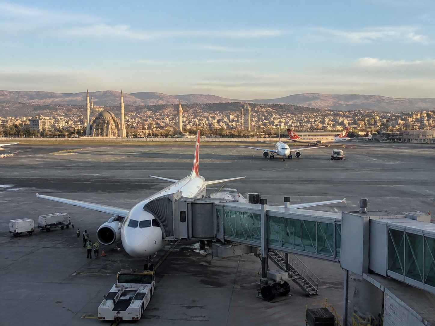 Syria’s Aviation Industry Soars as Turkish Airlines, Qatar Airways, Air Arabia & flydubai Resume Flights
