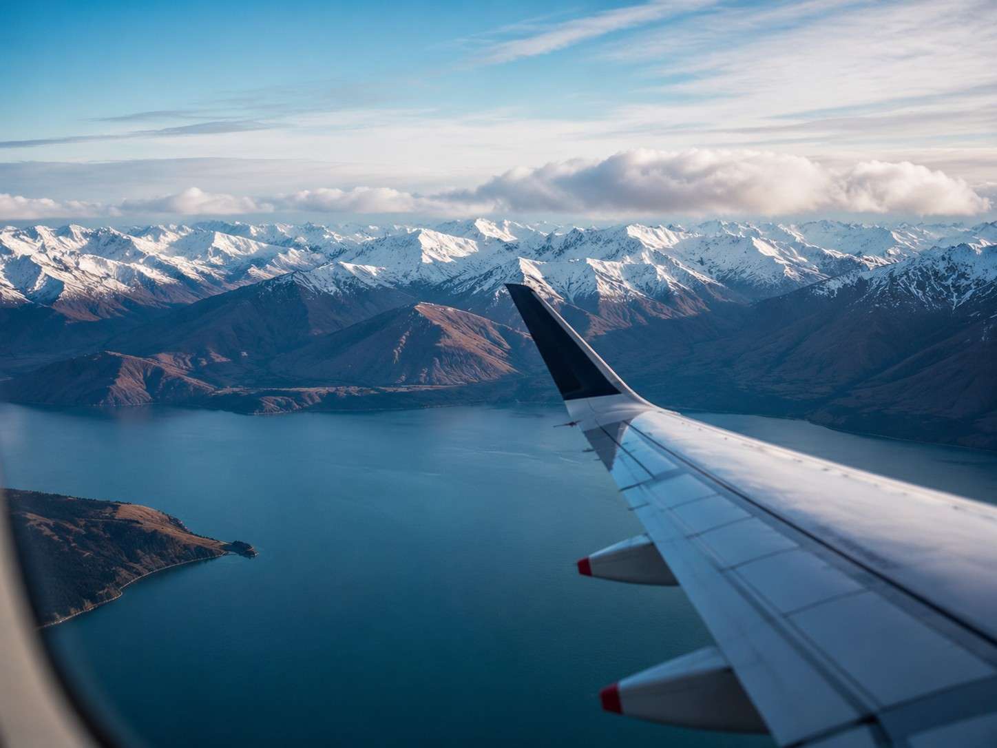 New Zealand Tourism Boom: Australia, US, China & UK Tourists Drive Record Growth as Airlines Expand Flights