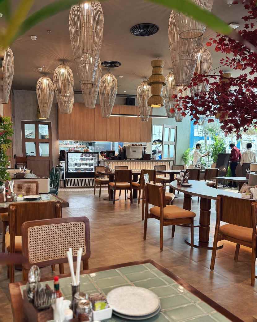 Scarlet Café Unveils New Location at Mani Square with a Mediterranean Twist