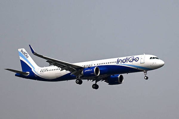 Travel Advisory Issued by SpiceJet and IndiGo Amid Severe Weather in Delhi