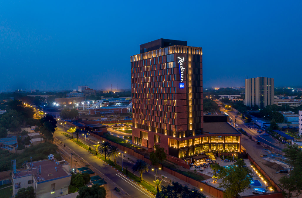 Discover Luxury at Radisson Blu Hotel in Dubai’s Barsha Heights