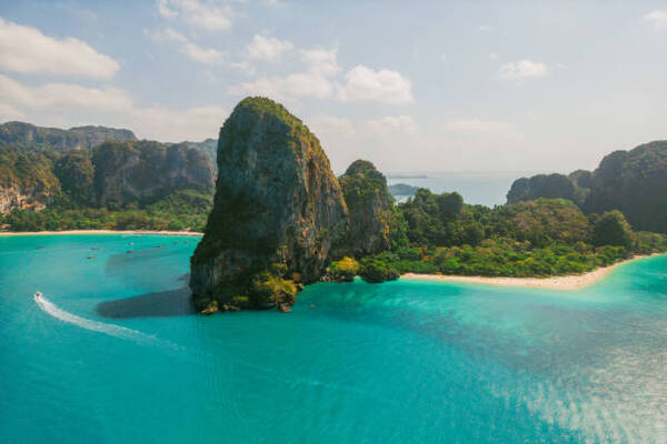 Thailand Revolutionizes Travel with the Digital Arrival Card