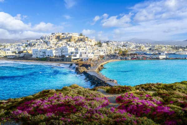 Greece Emerges as the Premier Summer Destination with Record Short-Term Rental Bookings