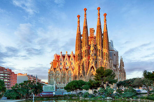Barcelona Takes Bold Steps to Tackle Overtourism with New Cruise Tax for Short-Stay Visitors