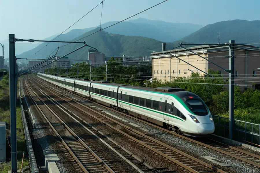 Thailand Joins Southeast Asian Nations in May Day Tourism Surge via China-Laos Railway