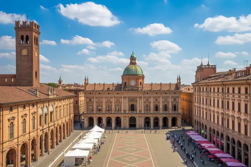 Spain and Other Nations Spark Unprecedented Tourism Boom in Bologna for Republic Day Long Weekend