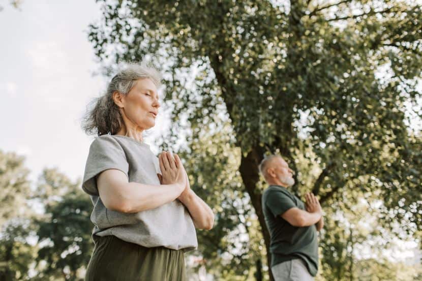 How to Stay Fit While Traveling: Simple Fitness Hacks