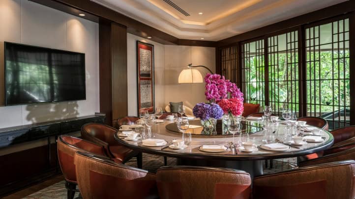 Four Seasons Singapore Hosts Michelin Six-Hands Cantonese Dinner, Elevating Experiential Luxury Dining and Shaping Future Hospitality Growth Trends