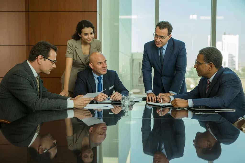 Egypt Shatters Bureaucracy With This Lightning-Fast 15-Day Rule Change For Foreign Tourism Workers!