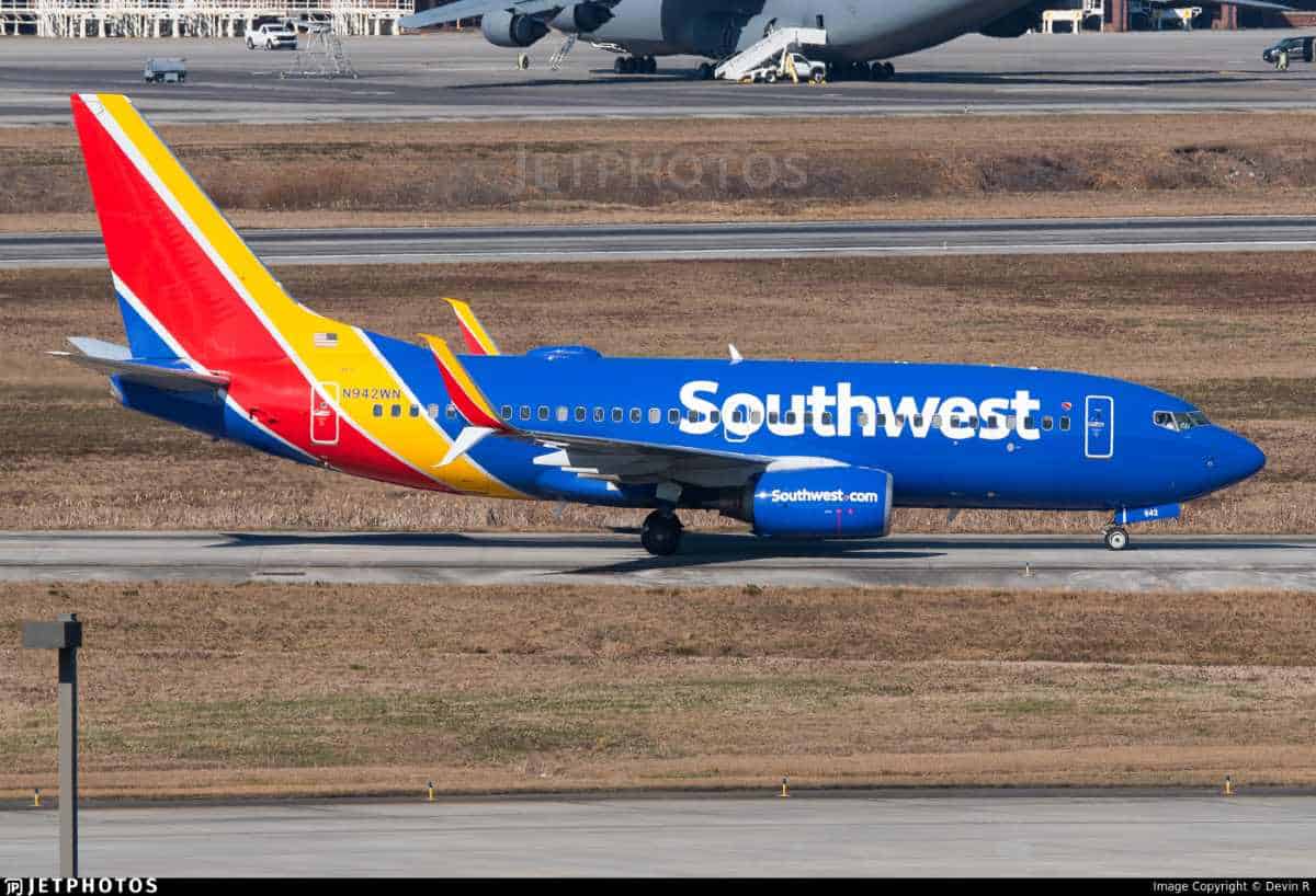 Flight SWA1693: A Sudden Diversion from Denver to Richmond via Baltimore/Washington International