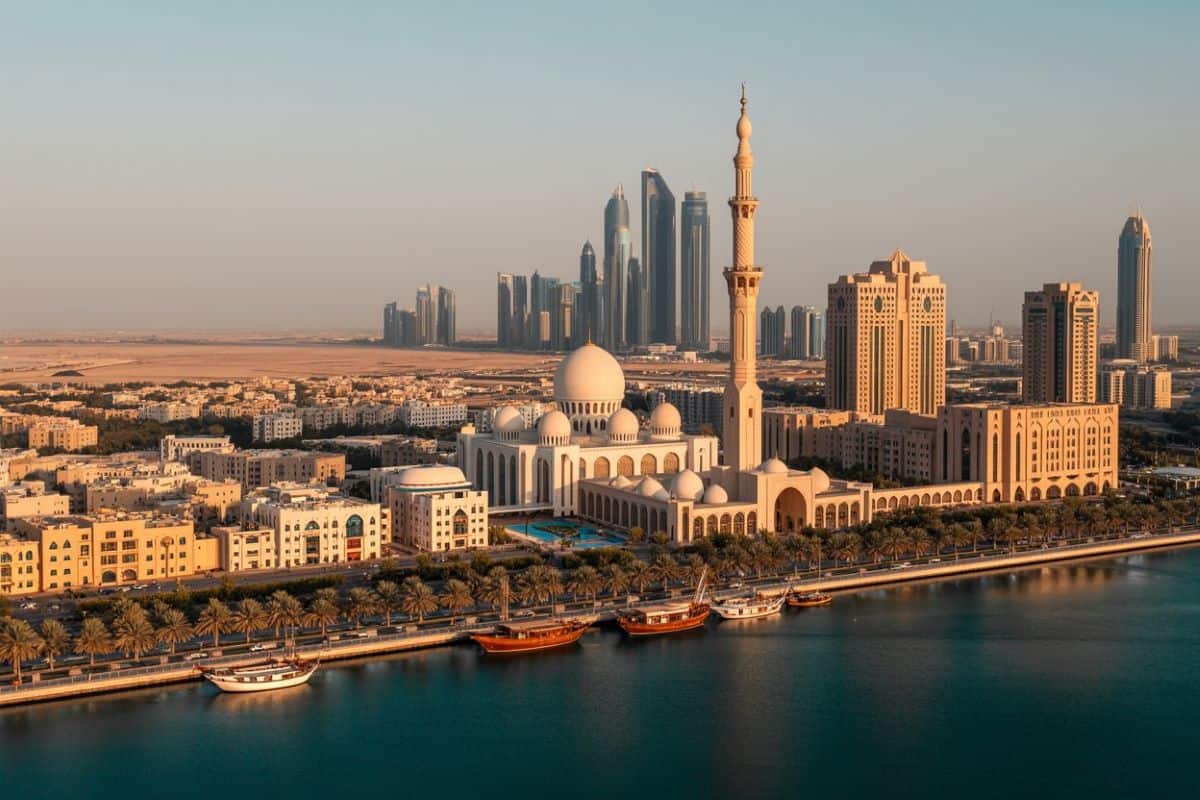 UAE Joins Bahrain, Israel, Kuwait, Qatar and Other Transit Hubs as Australia Downgrades Travel Advisory for Bahrain Airport, Ben Gurion, Kuwait Airport, Hamad, Dubai, Abu Dhabi Amid Global Route Shift