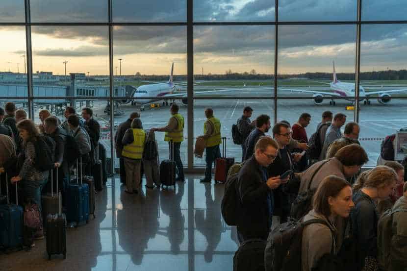 Travel Challenges in Poland: Flight Suspensions and Delays Impacting Major Hubs