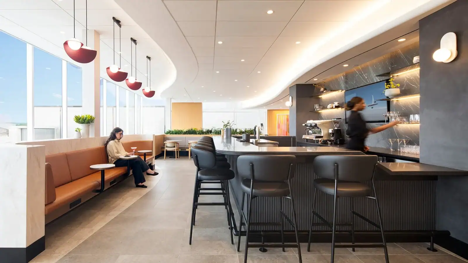 Canada, Quebec City Airport Revolutionizes Luxury Air Travel With Air Canada’s Historic Premium Lounge Launch