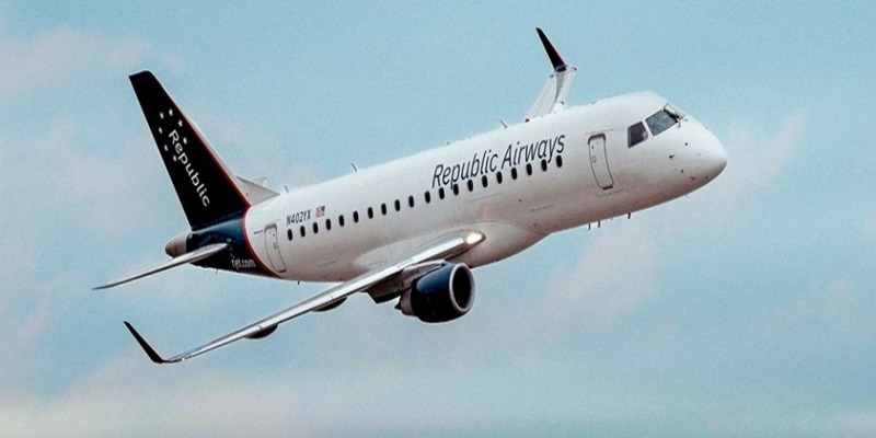 Republic Airways Operated United Airlines Flight UA3705 From New York to Indianapolis Diverts to Louisville Muhammad Ali International Airport in Kentucky, United States After Mid-Journey Operational Decision