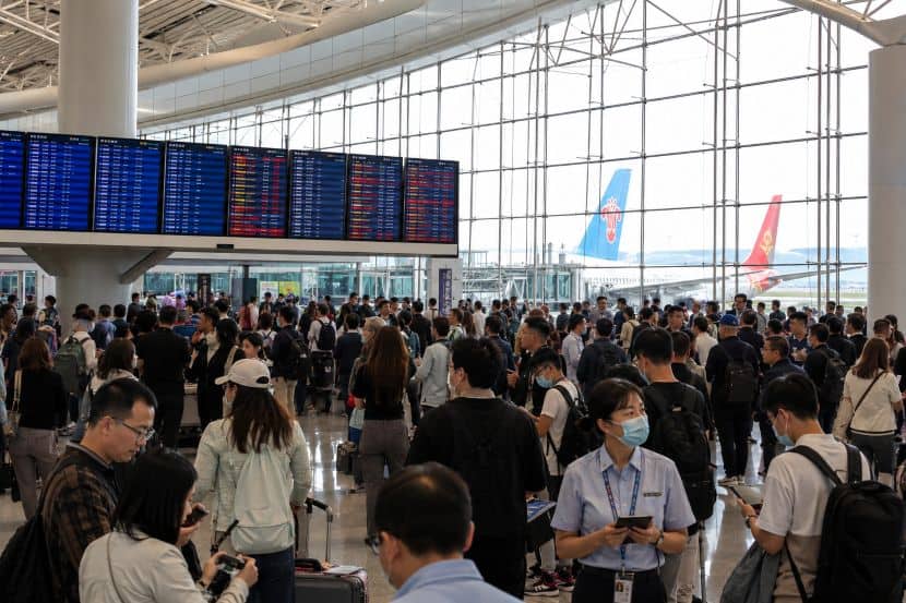 Travel Disruptions Hit Shenzhen Bao’an International Airport as China Southern Airlines, Shenzhen Airlines and Saudia Cancel 6 Flights While 710 Delays Disrupt Travel Across China and International Routes Including Saudi Arabia, Singapore, Thailand, South Korea, Japan and Beyond
