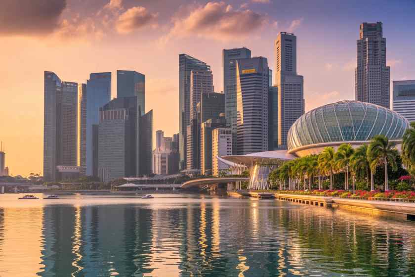 Singapore’s Tourism Booms Ahead of Formula One Grand Prix: A Look at Visitor Trends and Attractions