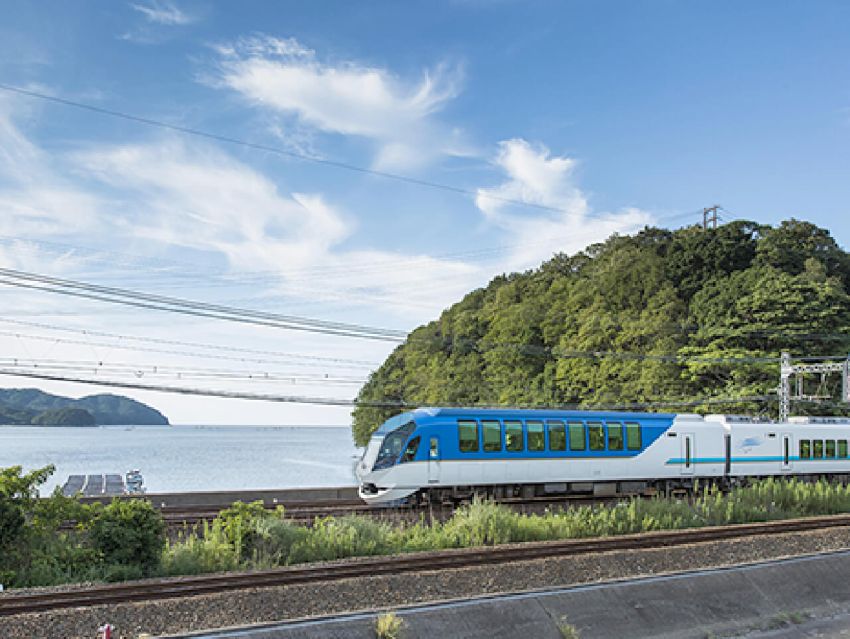 Luxury on the Rails: The Shimakaze Express Experience in Japan