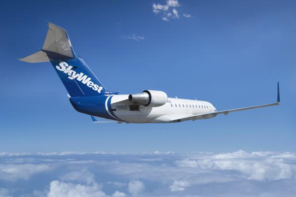SkyWest Airlines United Flight SKW5060 from Houston to Salina: Clarifying Emergency Landing Claims