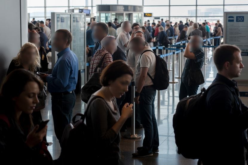 Major Travel Disruptions: United Airlines Cancels 14 Flights and Sees 332 Delays Across Key U.S. and International Routes