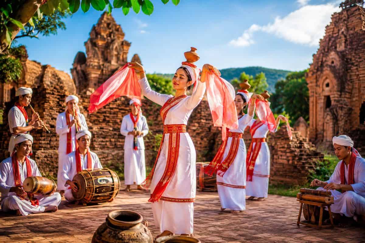Celebrating Cham Heritage at the Khanh Hoa Festival: A Thriving Ethnic Tourism Experience