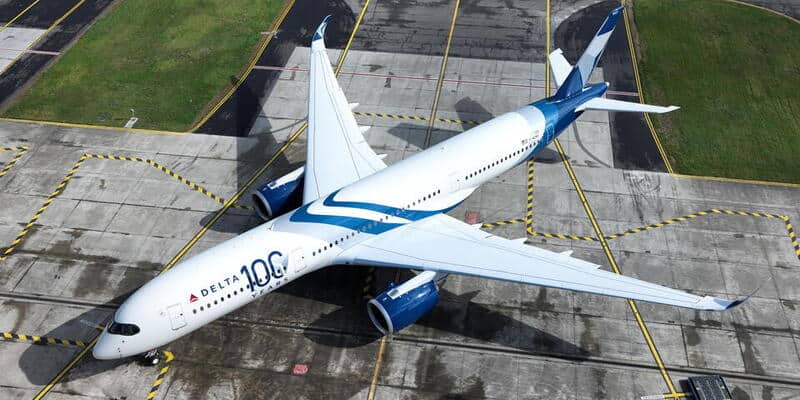 United Airlines Flight UAL1068: A Sudden Mid-Air Diversion Over the US