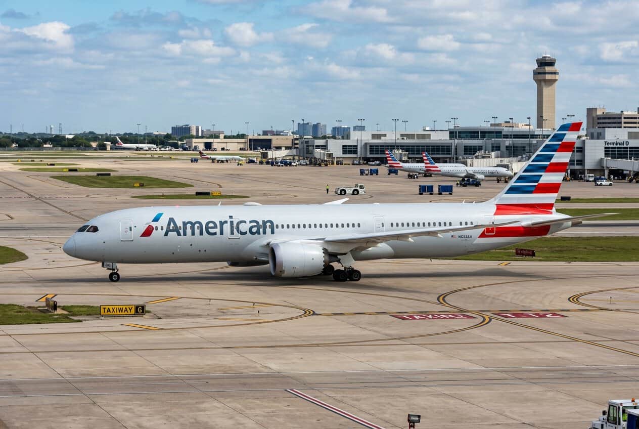 American Airlines Flight AA3087, an Airbus A321 Make U Turn to Charlotte After Take-Off From CLT Airport to Indianapolis as Airline Prioritises Passenger Safety
