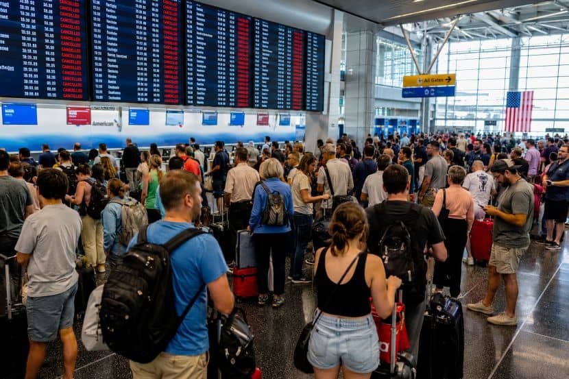 Flight Cancellations Encircling US as 61 Flights Are Scrapped and 551 Delays Disrupt Travel Across Georgia, Massachusetts, California and Beyond—Delta Air Lines, United, Air Canada, British Airways, Lufthansa and Jazz Hit Hard While Passengers Face Missed Connections Between Atlanta, Boston, Los Angeles, San Francisco and Toronto—What to Know About the Full List of Affected Flights