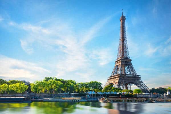 Paris Joins Rome, Bangkok, Barcelona and New York City as Global Hotspots Where Tourists Must Watch Out for Common Tourist Traps and Overpriced Travel Scams!