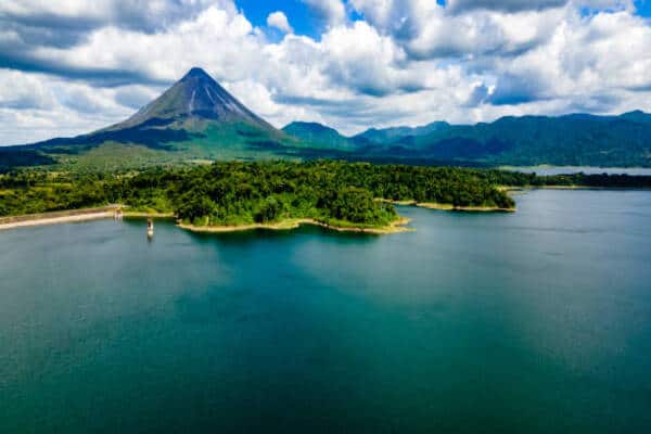Costa Rica: A Flourishing Destination for European Travelers Amidst Growing Media Spotlight