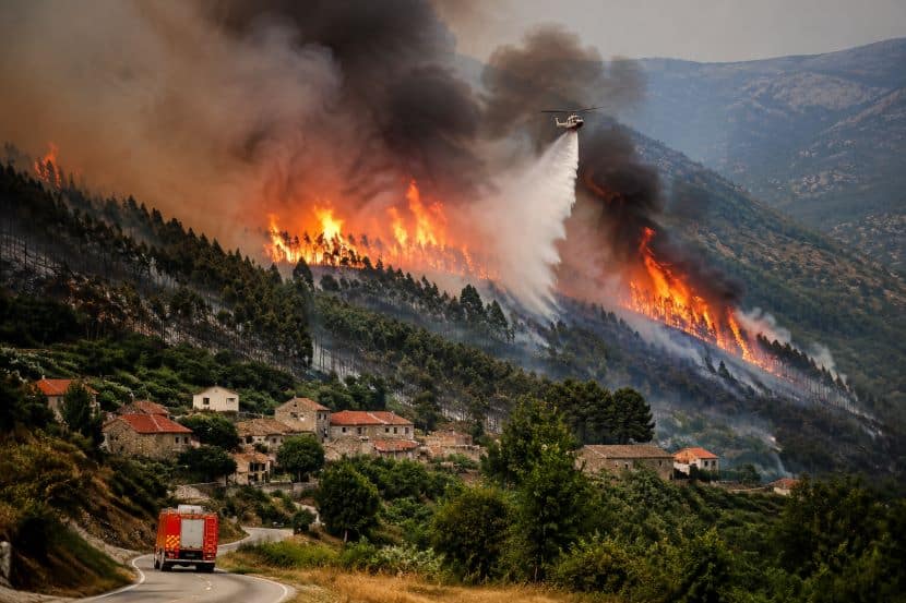 Northern Spain in Crisis as Fast-Moving Wildfire Engulfs Galicia’s Forest Belt, Burns Hundreds of Hectares, and Sends Rural Tourism Zones Into Emergency Shutdown