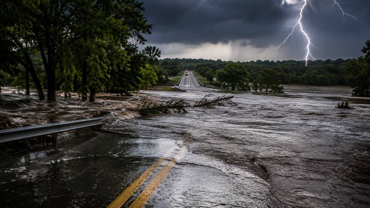 Texas Flash Flood Emergency: Travel Alert for Hill Country Visitors